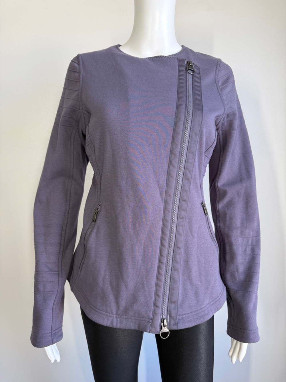 Athleta Asymmetrical Zip Moto Jacket in Dusk Violet Purple - Size S